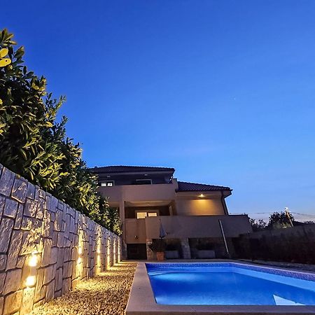 Villa Matea - Mlk150 By Interhome Dobrinj Extérieur photo