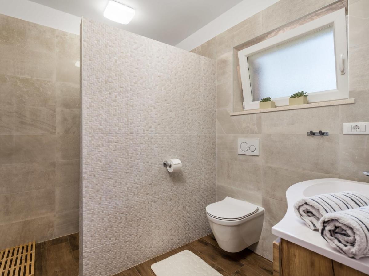 Villa Matea - Mlk150 By Interhome Dobrinj Extérieur photo