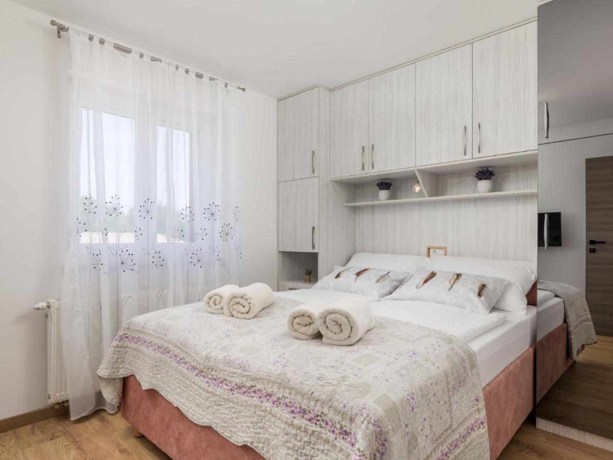 Villa Matea - Mlk150 By Interhome Dobrinj Extérieur photo